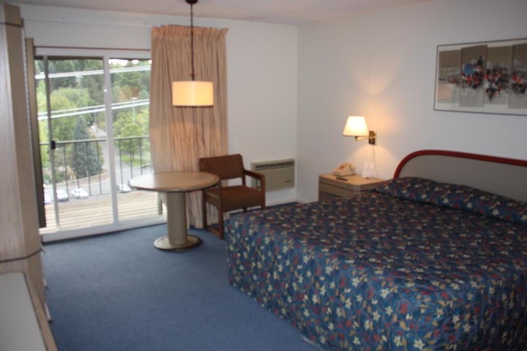 Nendel'S Motor Inn 풀먼 객실 사진
